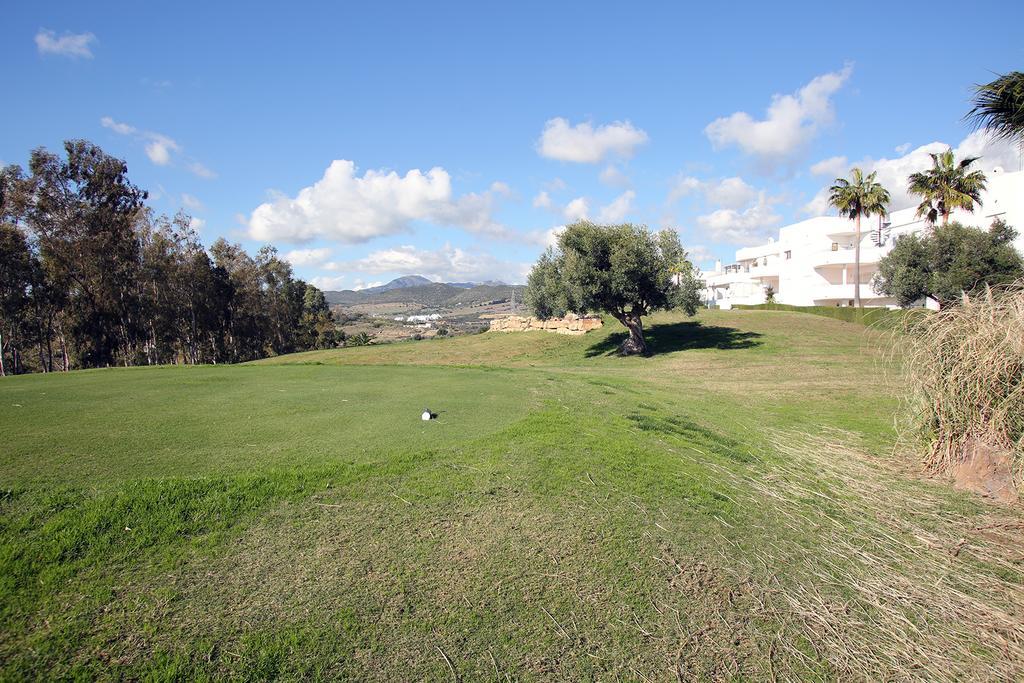 Sunny Golf Apartment เอสเตโปนา ภายนอก รูปภาพ