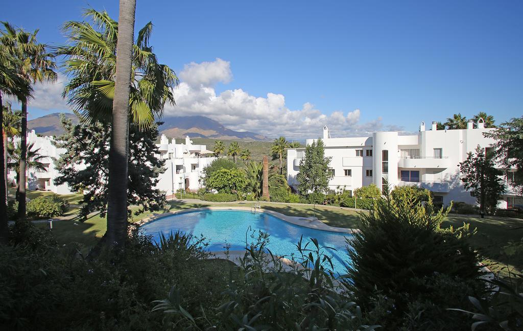 Sunny Golf Apartment เอสเตโปนา ภายนอก รูปภาพ