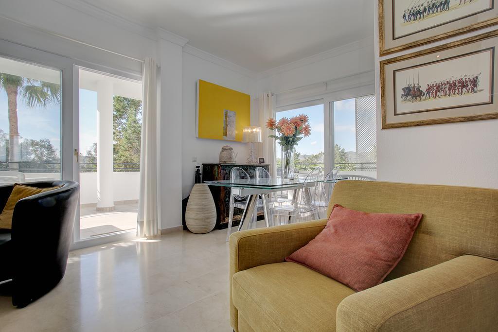 Sunny Golf Apartment เอสเตโปนา ภายนอก รูปภาพ