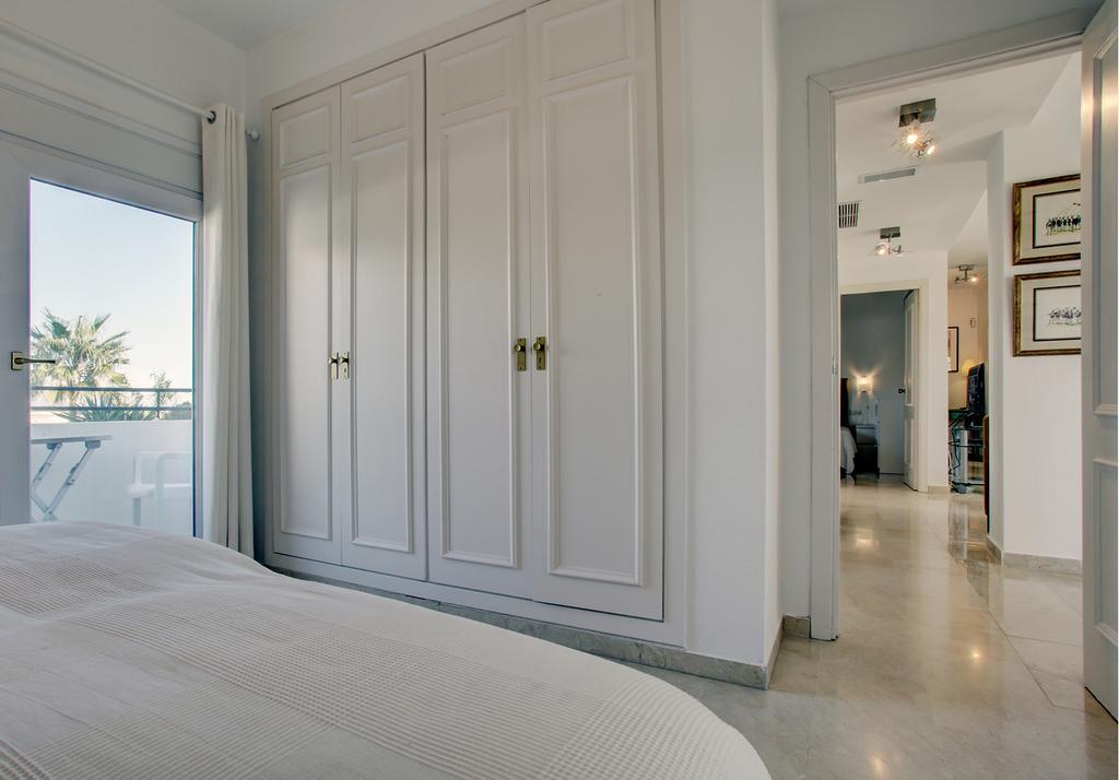 Sunny Golf Apartment เอสเตโปนา ภายนอก รูปภาพ