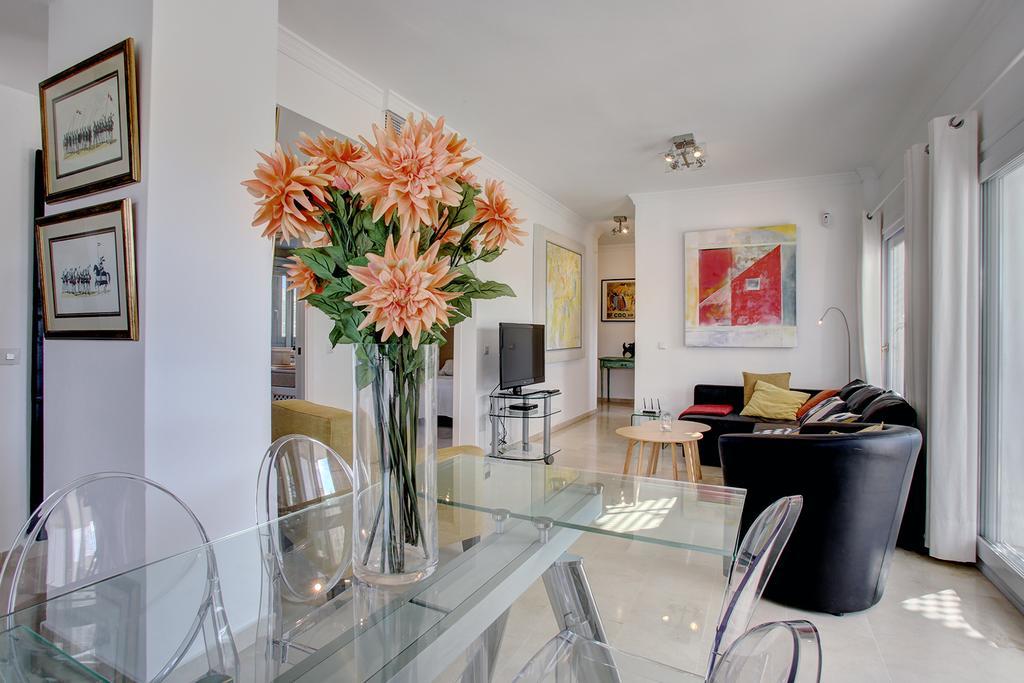 Sunny Golf Apartment เอสเตโปนา ภายนอก รูปภาพ